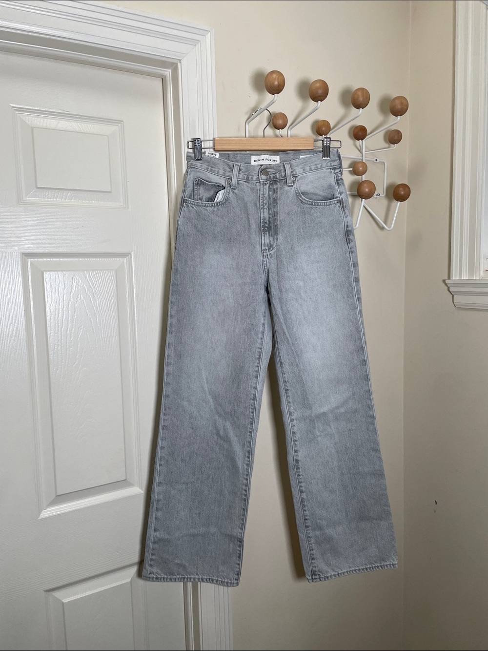 Aritzia - Denim Forum Farrah Hi-Rise Wide Denim Jeasn - GRey - 26